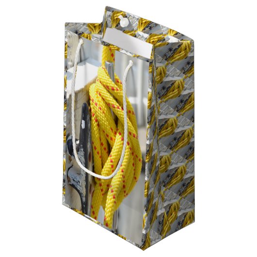 Petit Sac Cadeau Knot Another v2 [S] par Kenneth Yoncich (Devant Angle)