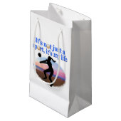 PETIT SAC CADEAU LE VOLLEYBALL INSPIRATIONNEL EST MON DESIGN DE VIE (Devant Angle)