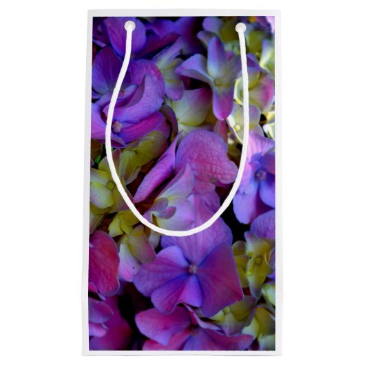 Petit Sac Cadeau Magenta Purple bleu jaune Hydrangeas fleurs (Devant)