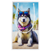 Petit Sac Cadeau Malamute d'Alaska sur la plage, cadeau d'été (Devant)