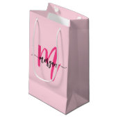 Petit Sac Cadeau Monogramme élégant rose chaud moderne (Devant Angle)