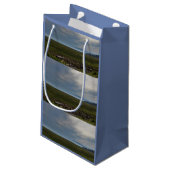 Petit Sac Cadeau Montagnes brumeuses (Dos Angle)