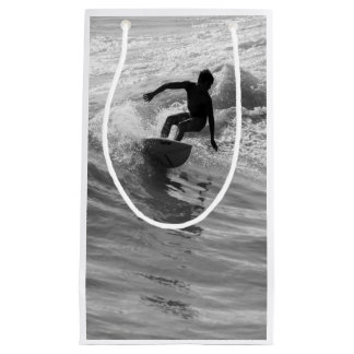Petit Sac Cadeau Monter En Niveaux De Gris De Vague
