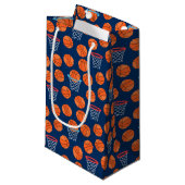 Petit Sac Cadeau motif cool de basket-ball carrelé (Devant Angle)