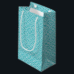 Petit Sac Cadeau Motif de clé grecque Turquoise Peacock<br><div class="desc">Sacs-cadeaux personnalisés motifs élégants et chics,  parfaits pour les mariages,  anniversaires,  événements d'entreprise,  promotions de produits et bien plus encore !</div>