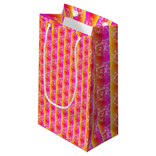 Petit Sac Cadeau "Motif Prisme" (Devant Angle)