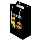 Petit Sac Cadeau Peelin Cool Funny Fruit Pun Dark BG (Devant Angle)