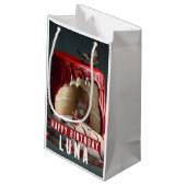 Petit Sac Cadeau Petit gâteau d'Anniversaire Rouge - (Dos Angle)