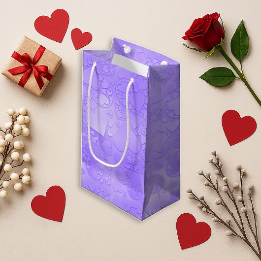 Petit Sac Cadeau Playful Purple Graphic Heart Pattern Design