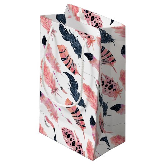 Petit Sac Cadeau Plumes rose Boho (Devant Angle)