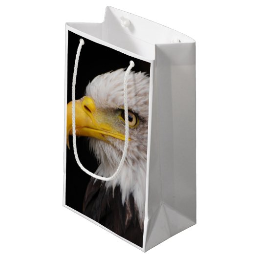 Petit Sac Cadeau Portrait d'aigle (Devant Angle)