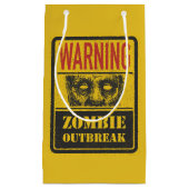 Petit Sac Cadeau Poster Éclosion de Zombie. Panneau avec Zombie (Devant)
