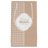 Petit Sac Cadeau Preppy Beige et Tan Houndstooth Monogramme et nom (Devant)