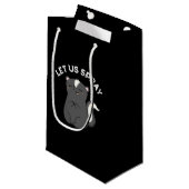 Petit Sac Cadeau Pulvérisons Funny Skunk Pun Dark BG (Devant Angle)