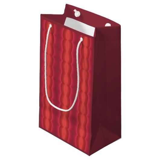 Petit Sac Cadeau Radiant Reds Carnival Funhouse Distorti Miroir (Devant Angle)
