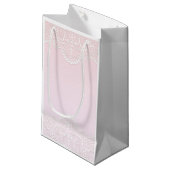 Petit Sac Cadeau Rose, dentelle blanche, religieuse (Devant Angle)