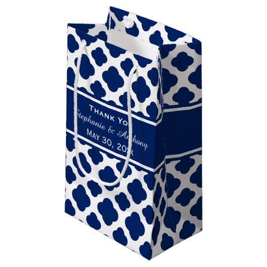 Petit Sac Cadeau Royal Blue Quatrefoil Mariage Merci (Devant Angle)
