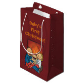 Petit Sac Cadeau Scène de vacances : Famille devant la cheminée (Devant Angle)