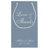 Petit Sac Cadeau Script simple Dusty Blue Mariage Love & Thanks (Dos)