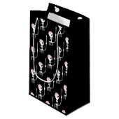 Petit Sac Cadeau Squelette d'Halloween avec épée (Devant Angle)