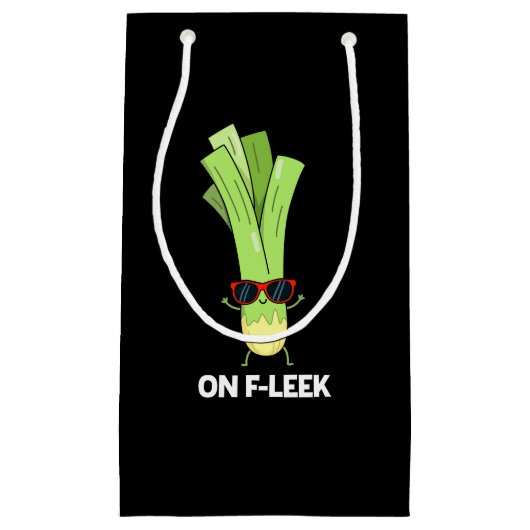 Petit Sac Cadeau Sur Fleek Funny Veggie Leek Pun Dark BG (Devant)