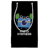 Petit Sac Cadeau Synthèse de la photo Funny Camera Pun Dark BG (Devant)