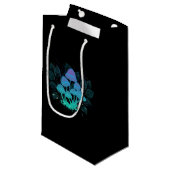 Petit Sac Cadeau Tabourets dans Bushes (Devant Angle)
