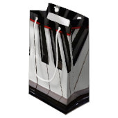 Petit Sac Cadeau Touches de piano (Devant Angle)