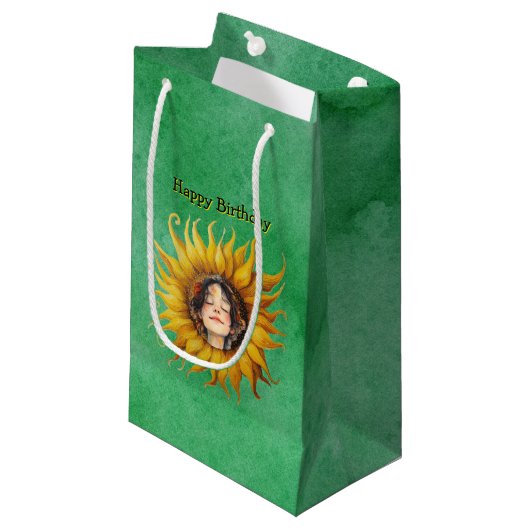 Petit Sac Cadeau Tournesol brillant avec les filles visage sur vert (Devant Angle)