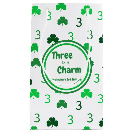Petit Sac Cadeau Trois est un charme St Patrick's Day 3e anniversai (Devant)