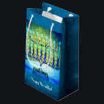 Petit Sac Cadeau Vert Bleu Paix Amour Lumière Hanoukka Menorah Bold<br><div class="desc">"Paix, amour et lumière." Une photo de fond illustrant une menorah d'art bleu et vert brillant, coloré, vous aide à inaugurer les vacances d'Hanoukka dans le style. Sentez la chaleur et la joie de la saison des Fêtes chaque fois que vous utilisez ce petit sac cadeau personnalisé mignon et amusant....</div>