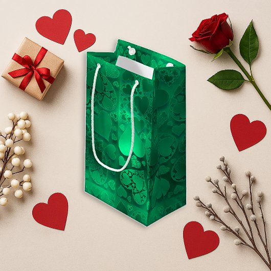 Petit Sac Cadeau Whimsical Green Graphic Heart Pattern Design