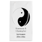 Petit Sac Cadeau Yin Yang Mariage Design Coeurs Noir Et Blanc (Devant)