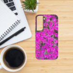 Petite Azalée rose Florale<br><div class="desc">Protégez votre téléphone Samsung Galaxy S22 avec ce boîtier téléphonique branché qui comprend une photo de petites fleurs d'Azalea roses. Un joli design floral ! Sélectionnez votre style de téléphone. REMARQUE : Vous devrez peut-être modifier et ajuster l'image si nécessaire lors de la modification du style de téléphone.</div>