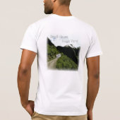 "Petite Chambre. Yard énorme." T-shirt (Dos)