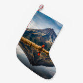 Petite Chaussette De Noël A mountaineer with an orange dress in a symmetric (Devant (Accrochage))