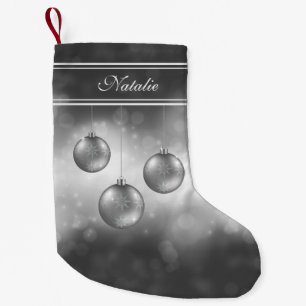Petite Chaussette De Noël Baubles de Noël gris argenté avec nom personnalisé