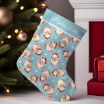 Petite Chaussette De Noël Bleu Vintage rétro Père Noël Personnalisé<br><div class="desc">Ajoutez une touche classique à votre décor de vacances avec ce bas de Noël personnalisé bleu vintage au Père Noël. Doté d'un charmant design Père Noël rétro avec des flocons de neige festifs sur un arrière - plan solide, ce stockage est parfait pour créer une atmosphère nostalgique de Noël. Personnalisez-le...</div>