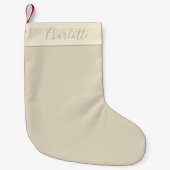 Petite Chaussette De Noël Farmhouse moderne Nom de script personnalisé Beige (Devant)