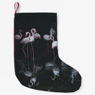 PETITE CHAUSSETTE DE NOËL FLAMINGO ON DARK BACKGROUND