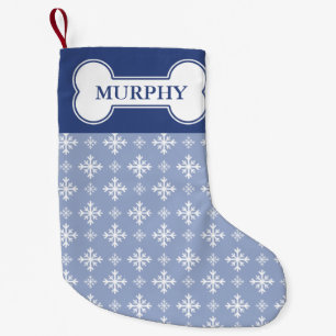 Petite Chaussette De Noël Flocons de neige sur fond bleu et os de chien avec