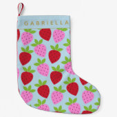 Petite Chaussette De Noël Fraises mignonnes en bleu rouge rose Personnalisée (Devant)
