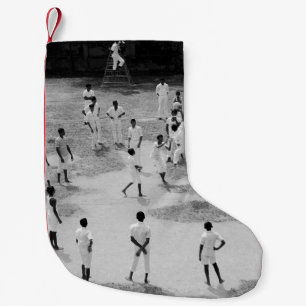PETITE CHAUSSETTE DE NOËL GROUPE DE PERSONNES JOUANT AU BASEBALL