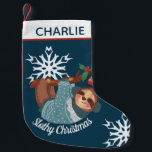 Petite Chaussette De Noël Jolie fente en chandail pour un Noël Slothy<br><div class="desc">Joli cadeau pour les amateurs de Sloth ce Noël.</div>