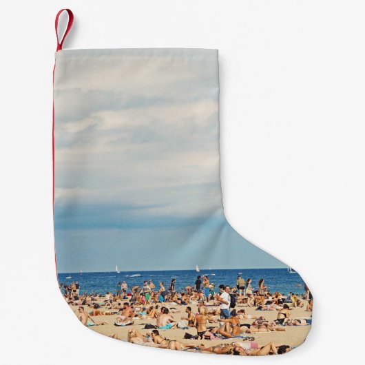 Petite Chaussette De Noël Les gens sur la plage de sable brun (Devant)