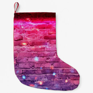 Petite Chaussette De Noël Lumière néon : mur de brique vide.