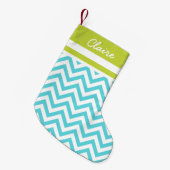 Petite Chaussette De Noël Monogramme Turquoise et Vert Chevron (Devant (Accrochage))