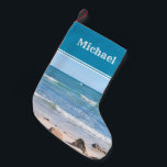 Petite Chaussette De Noël Photo de Blue Ocean Waves Sandy Beach<br><div class="desc">Cette belle réserve dispose d'une belle photo de l'océan. Peut être customisé avec nom ou monogramme.</div>