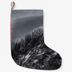 PETITE CHAUSSETTE DE NOËL PHOTOGRAPHIE DE LA MONTAGNE À GRANDE ÉCHELLE