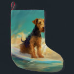 Petite Chaussette De Noël Plage d'Airedale Surfing Painting<br><div class="desc">Plongez-vous dans le monde ludique de l'aventure canine avec cette peinture captivante. Un chien plein d'entrain se jette à l'eau, chevauchant habilement les vagues sur une plage baignée de soleil. L'œuvre d'art vibrante capture magnifiquement l'essence de l'excitation du bord de mer tandis que le chien monte sans crainte les vagues,...</div>